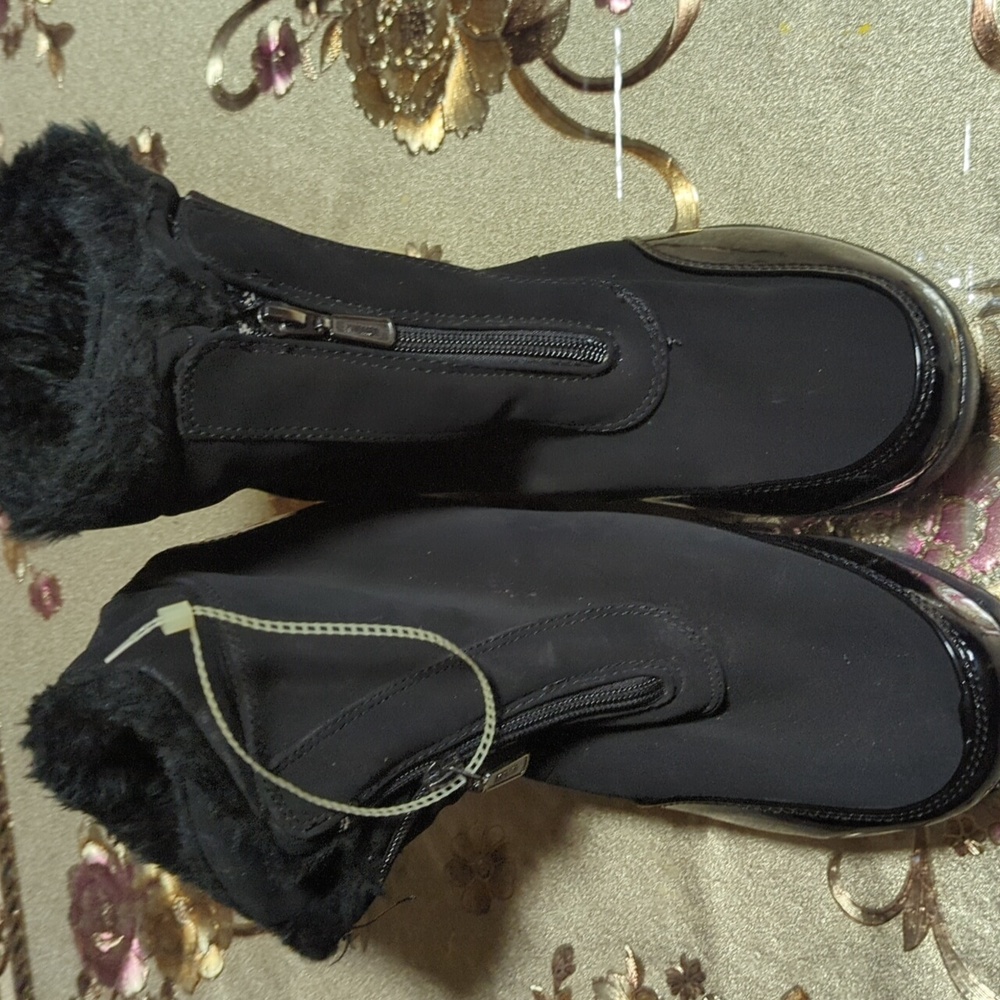 Boots for Women, Size 10M